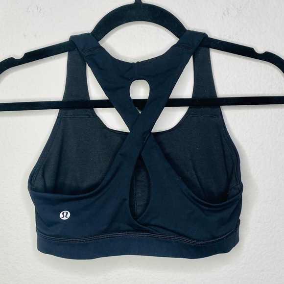 lululemon athletica Other - Lululemon Black Cross Back Sports Bra Size 6